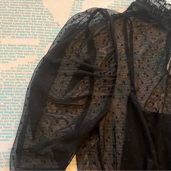 Halogen Dot Mesh Top - Picture 3 of 4